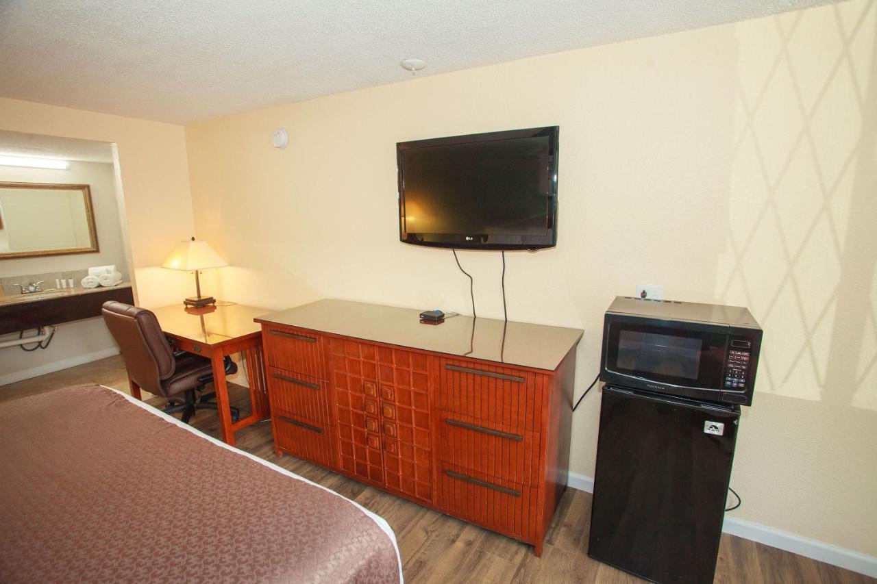 Travelodge By Wyndham Macon West Extérieur photo