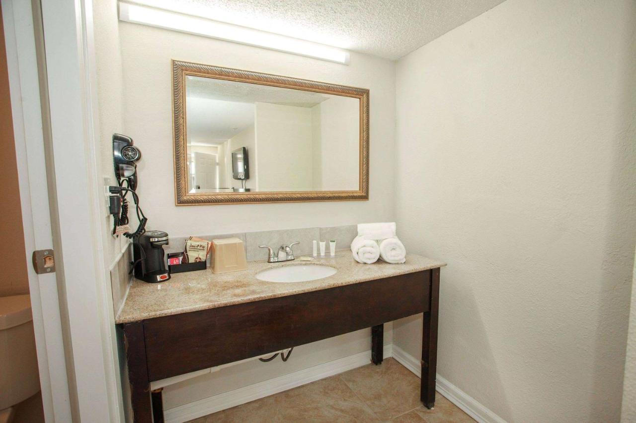 Travelodge By Wyndham Macon West Extérieur photo
